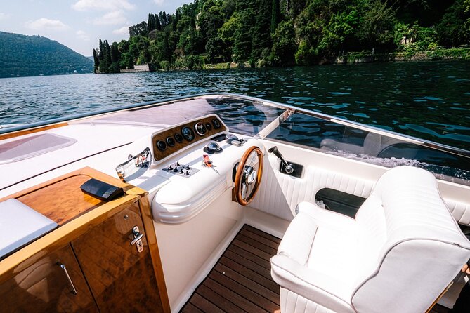 Private Cruise on Lake Como with Speedboat from 1H to 4H - Moltrasio and Carate Urio: the western shore’s quiet power