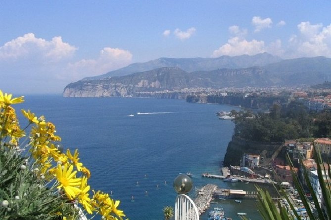 Private Day Tour: Sorrento, Positano, Amalfi, Ravello from Naples - Sorrento: Your First Taste of Cliffside Life