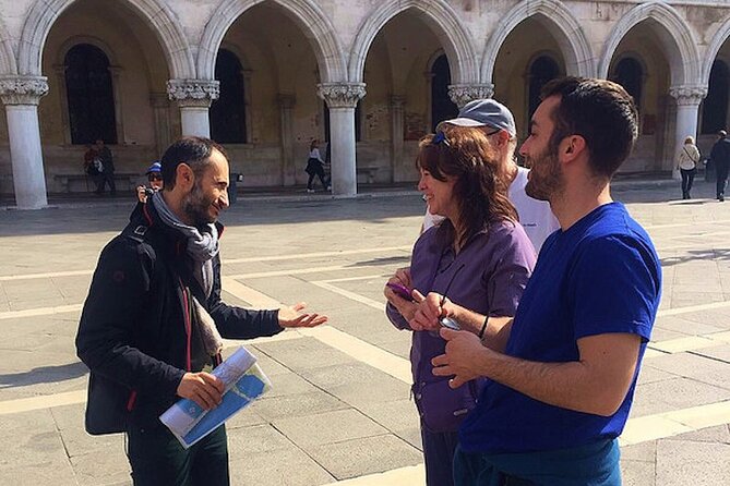 Private or Semi Doge's Palace & Saint Mark's Basilica Guided Tour - Ponte dei Sospiri: the quick photo moment that actually matters