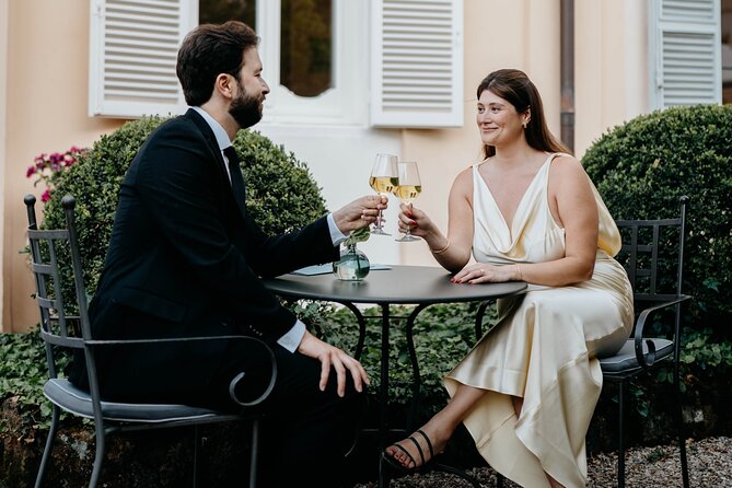 Private Photoshoot in Rome - Trevi at Sunrise: A Calm-Background Strategy