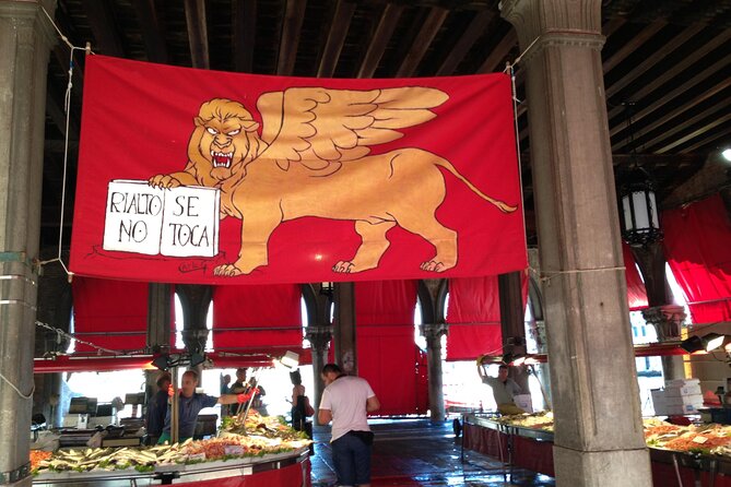 Private Secret Venice Tour; Rialto Market, San Polo & Food and Wine tasting - Carampane Reference: The City’s Darker Side in Plain Terms