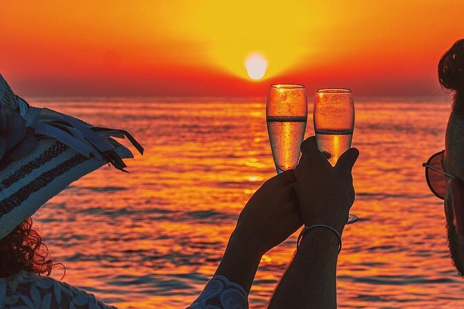 Private Sunset Boat Tour with Prosecco from Sorrento - Where You Meet and How the Timing Works