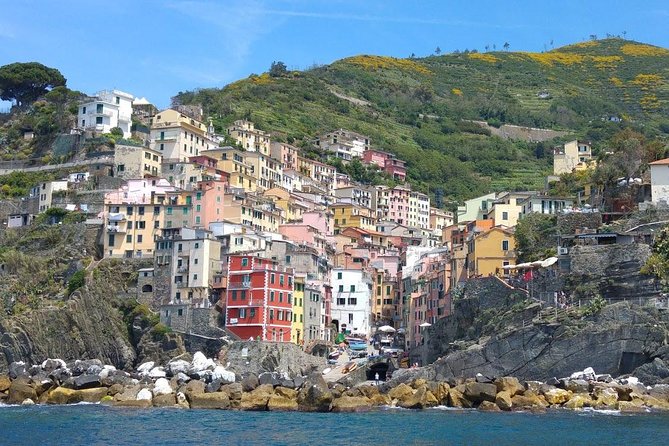 Private Tour to Cinque Terre from Florence - Between Villages: Boat or Train, and Why Tickets Matter