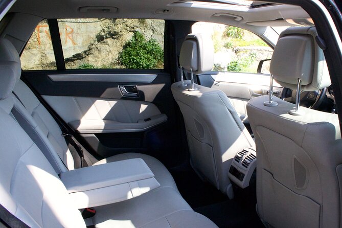 Private Transfer from Naples to Sorrento or from Sorrento to Naples - On the Road: Air-Conditioned Comfort and the Local Help You Actually Need
