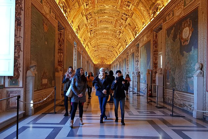 Private Vatican Museums Hidden Gems Tour with Optional Pick-Up - Pinacoteca art gallery: Giotto, Raphael, Leonardo, Caravaggio