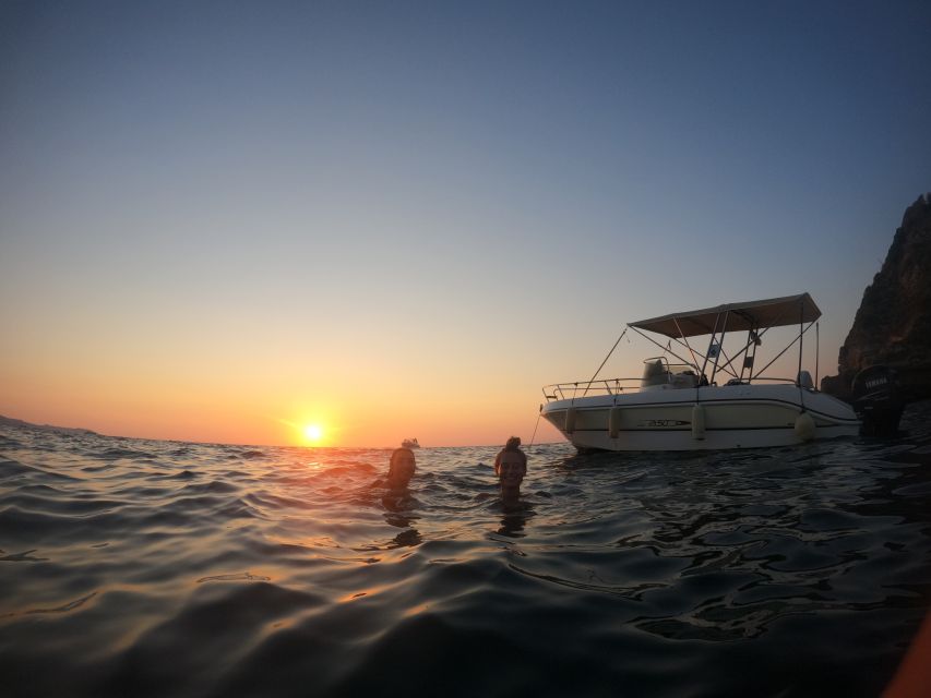 Procida: Boat Tour with Swimming Stops and Underwater Photos - Swimming Stops and Snorkeling Gear: How the Time Actually Works