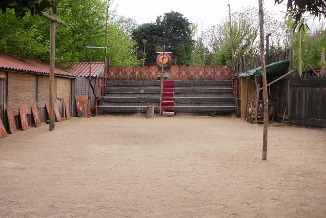 Roman Gladiator School: Learn How to Become a Gladiator - Fighting Off Lions and Sparring in the Arena