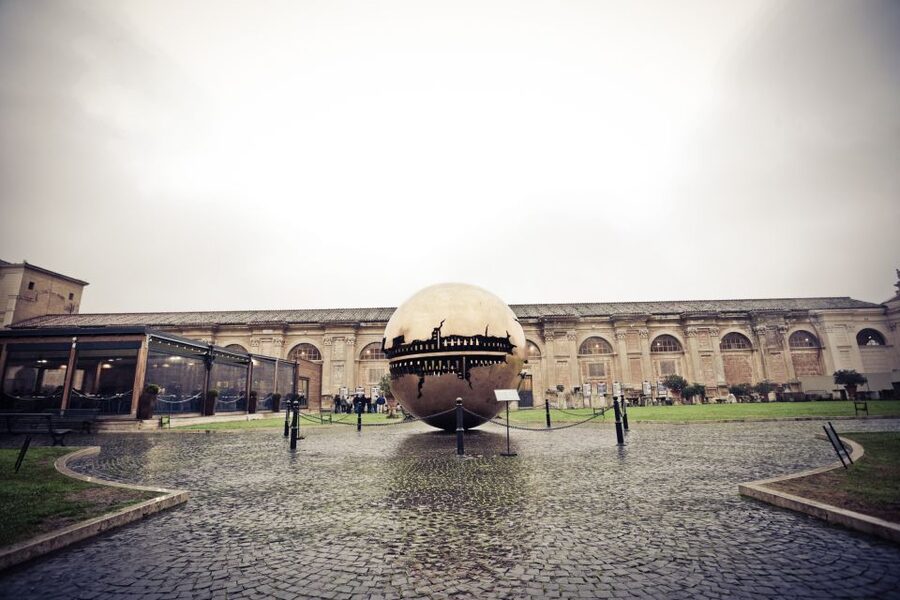 Rome: 1 Day Vatican & Colosseum Tour - Lunch on your own: how to choose quickly without losing time