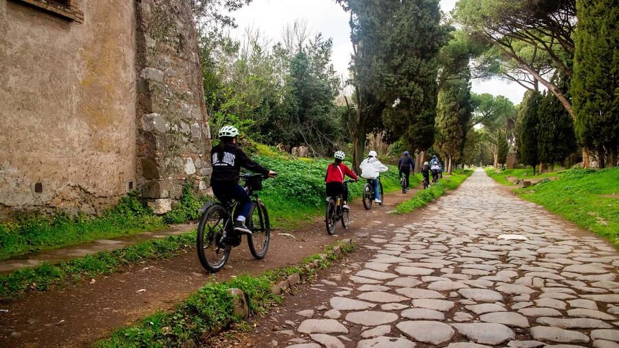 Rome: Appian Way Aqueducts Bike Tour (UPG Catacombs & Lunch) - Villa dei Quintili, Tomb of Cecilia Metella, Circus of Maxentius, Baths of Caracalla