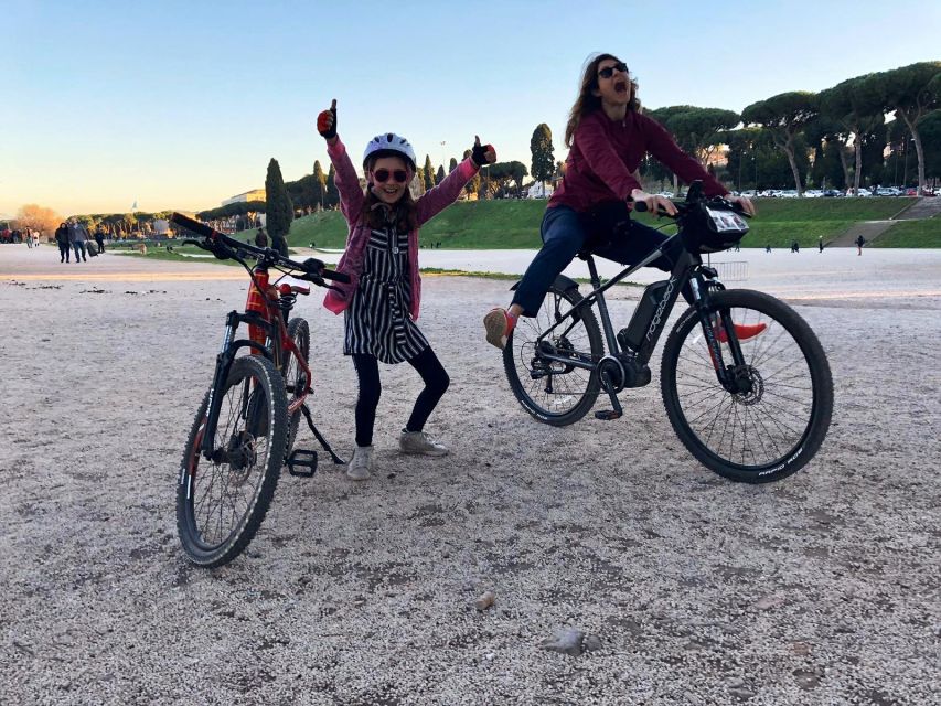 Rome: Appian Way E-Bike Tour Catacombs, Aqueducts & Picnic - Catacombs: what you learn makes the underground visit click
