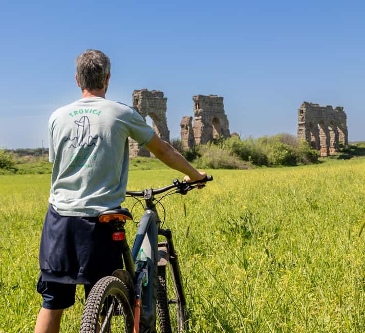 Rome:Appian Way E-bike Tour with Catacombs, Aqueducts & Food - Lunch or aperitivo in the countryside: the food stop that resets your day