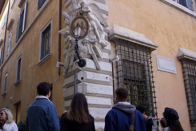 Rome at Night: Small Group Guided City Walking Tour - Stop 2: Trevi Fountain at night, with time to enjoy it