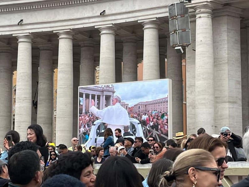 Rome: Audience Pope Leo XIV with guided tour - St. Peter’s Square, Pope Leo XIV, and the value of going with a guide