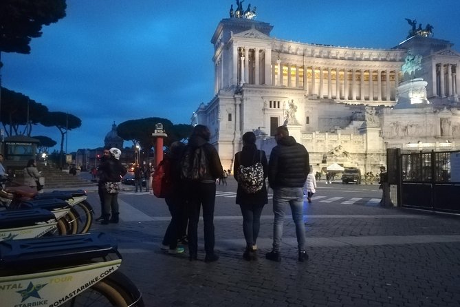 Rome by Night E-Bike Tour with Pizza Option - Foro Romano and Palatine Hill: ancient Rome from street level