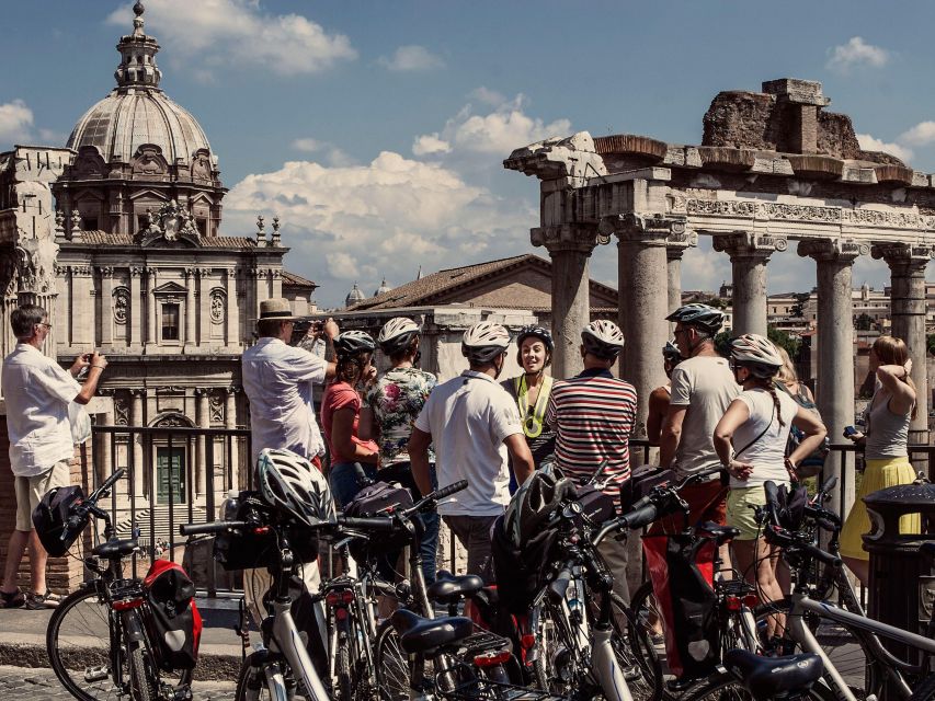 Rome: Cannondale E-Bike Tour of Top Landmarks & More - Colosseum area and Imperial Forums, seen from rideable angles