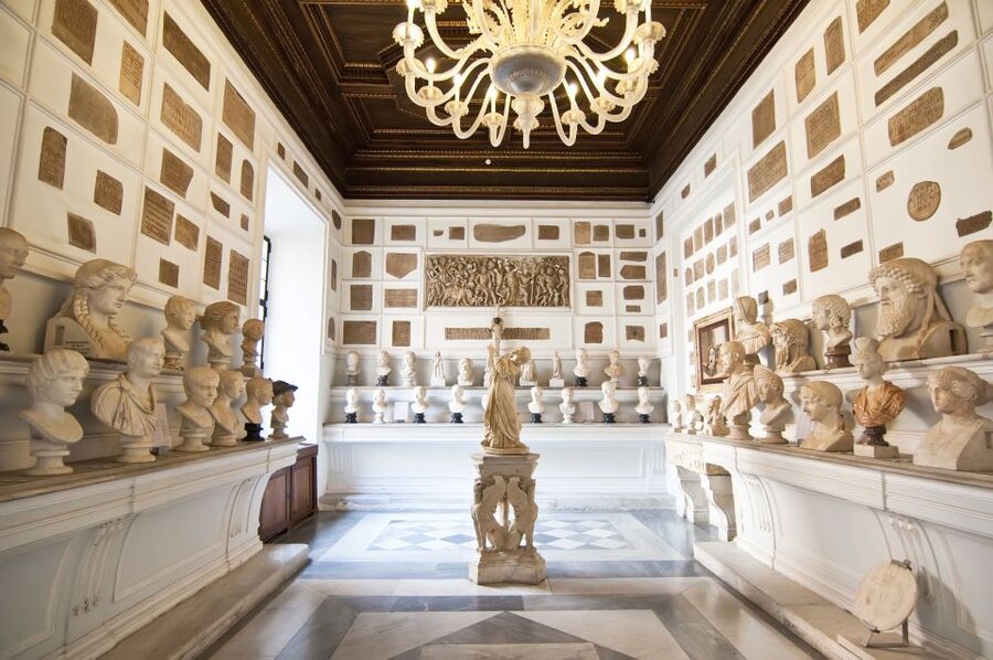 Rome: Capitoline Museums Experience with Multimedia Video - Skip the line, but plan the hill reality