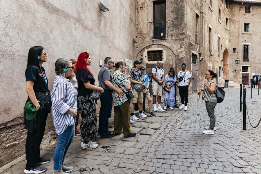 Rome: Castel Sant'Angelo Skip-the-Line Guided Tour - The Meeting Point You Should Actually Find on Time