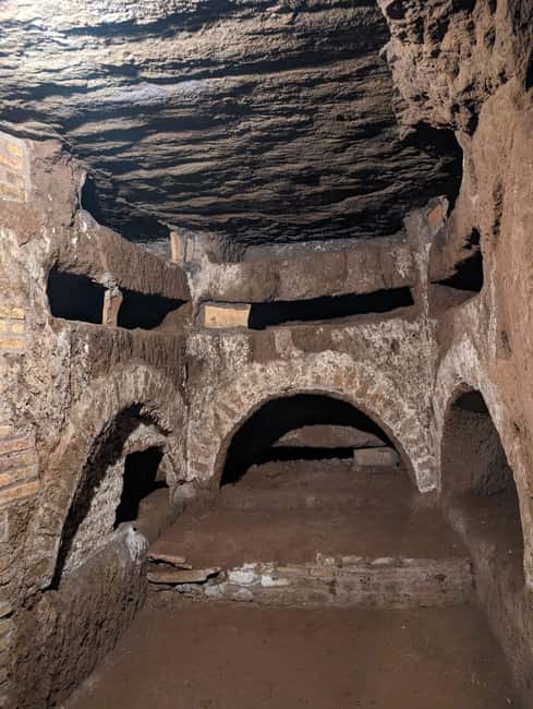 Rome: Catacombs Skip-the-Line Tour with Tickets - Rome’s Catacombs of San Domitilla, beyond the tourist surface