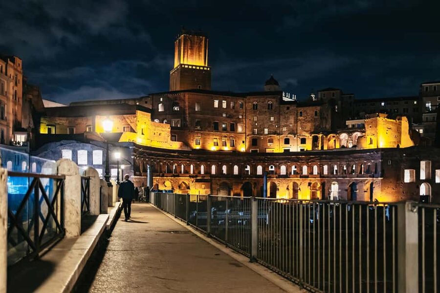 Rome: City Highlights Moonlight Walking Tour - Quick Hits