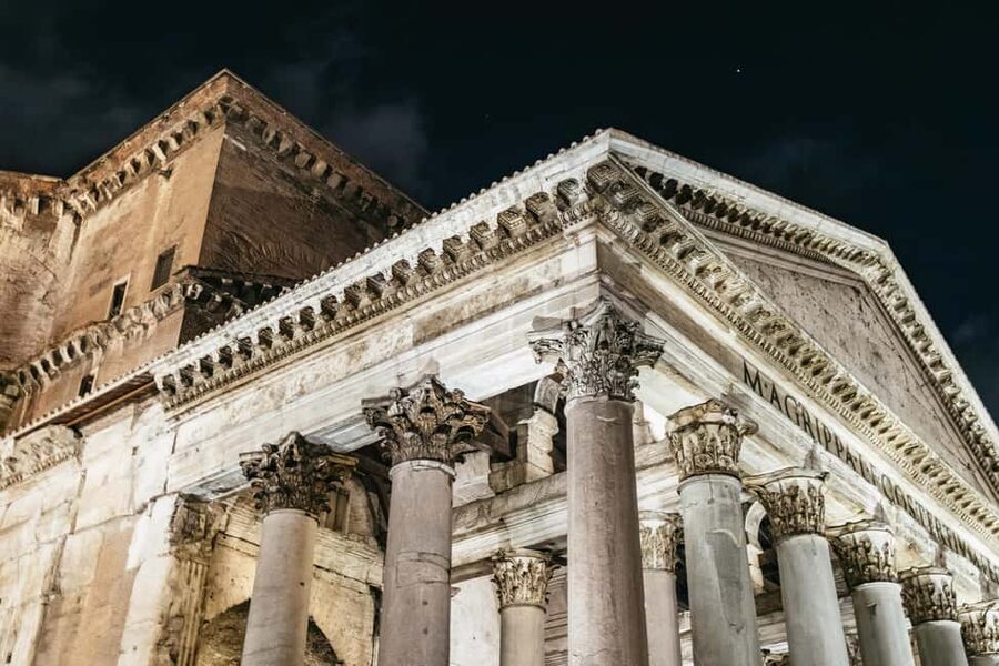 Rome: City Highlights Moonlight Walking Tour - The Colosseum Moment, Without the Fuss