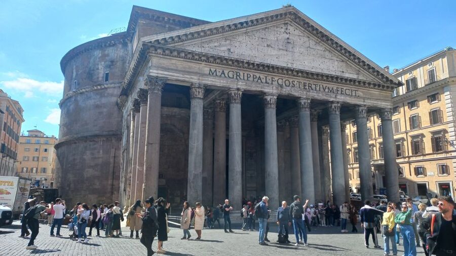 Rome: City Highlights Tour by Electric Golf Cart - Piazza Navona, Bernini Fountains, and a Gelato Break That Makes Sense