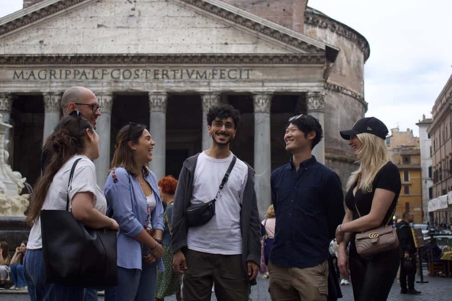 Rome: City Walking Tour in English or Spanish - A short Rome walk that helps the city click