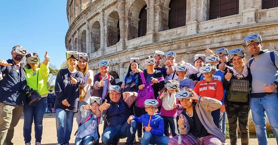 Rome: Colosseum Access and Self-Guided Virtual Reality Tour - VR Before the Ruins: meeting point and the outside-the-monument setup