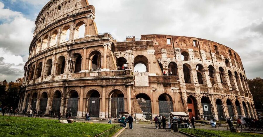 Rome: Colosseum Arena Floor, Roman Forum & Palatine Tour - Small-Group Reality: Why the Guide Makes It Better