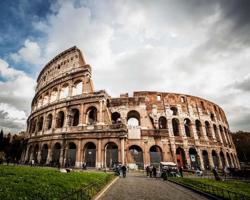 Rome: Colosseum Arena Floor, Roman Forum & Palatine Tour - Entering Through the Gladiators Entrance: Crowd Reality, Covered