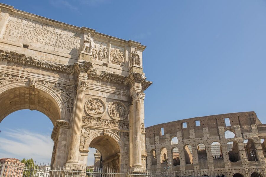 Rome: Colosseum Experience with Host and Audio Guide - The Roman Forum: walking the old center of power