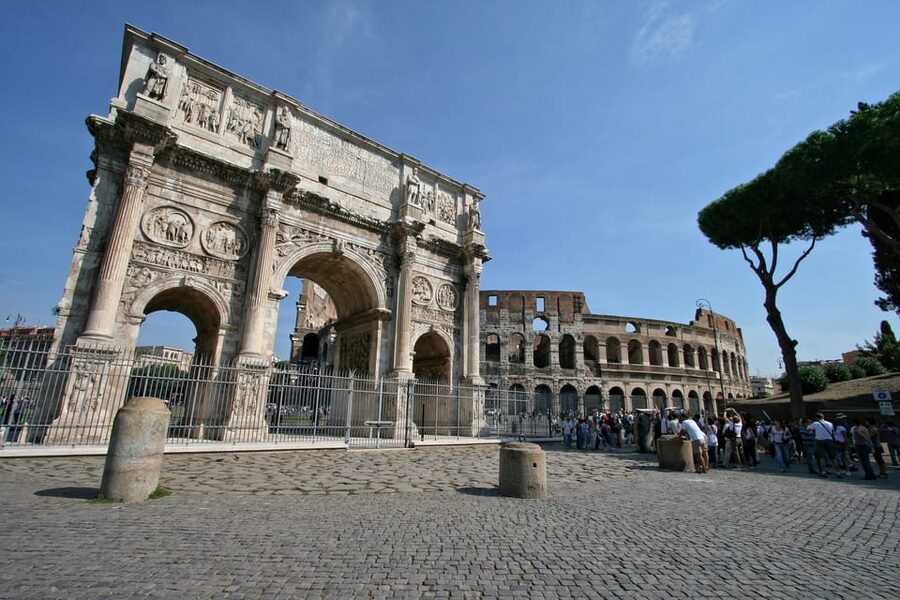 Rome: Colosseum Express Tour and Roman Forum Access - Roman Forum and Palatine Hill: your self-paced window
