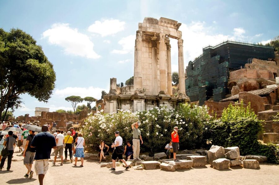 Rome: Colosseum, Forum, Palatine Hill Entry & Audioguide App - Timed Entry at the Colosseum Entrance (Arch of Constantine)