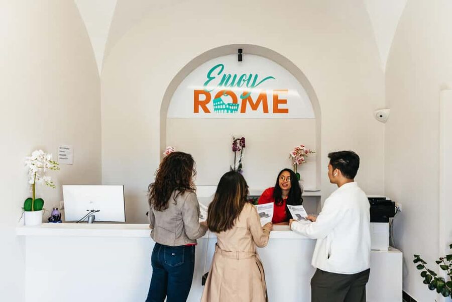Rome: Colosseum, Forum & Palatine Hill Tour & Optional Arena - Palatine Hill: The Start of a City, Then the Home of Power