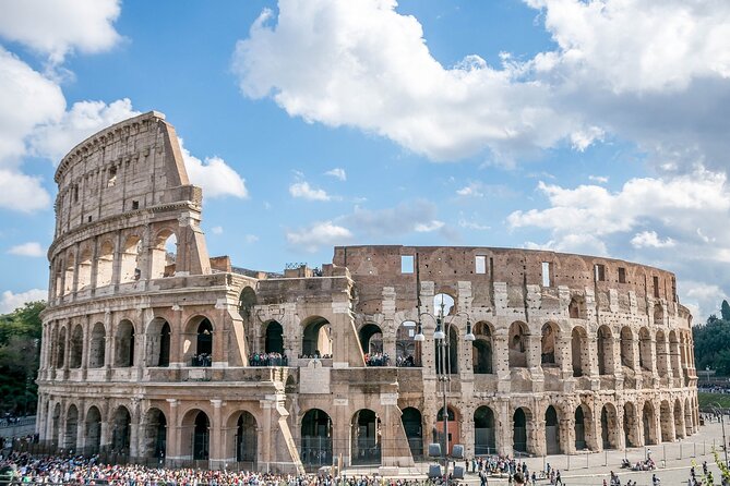 Rome: Colosseum Guided Tour with Roman Forum and Palatine hill - Entering the Colosseum with guaranteed admission (and real security lines)