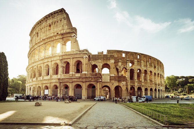 Rome: Colosseum, Palatine Hill and Roman Forum Guided Tour - The Colosseum, Palatine Hill, and Roman Forum in one tight loop