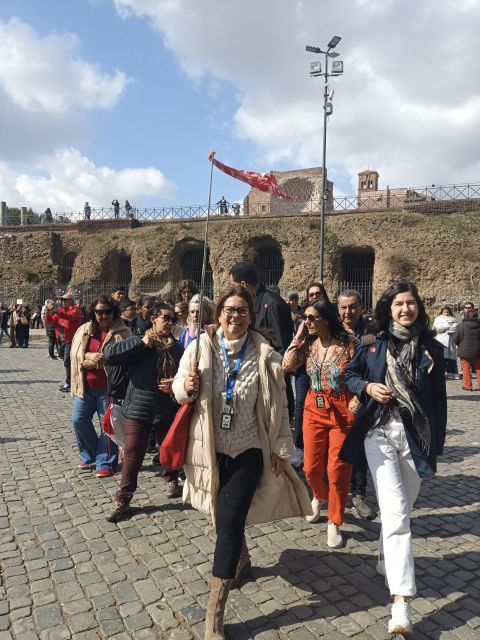 Rome: Colosseum, Palatine Hill, & Roman Forum Walking Tour - Meeting at Colosseo metro and handling the security line without stress