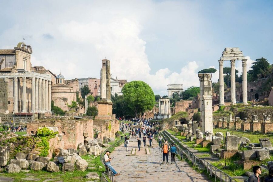 Rome: Colosseum, Roman Forum and Palatine Hill Group Tour - Guided Tour vs Self-Guided Audioguide: Which Fits Your Style?