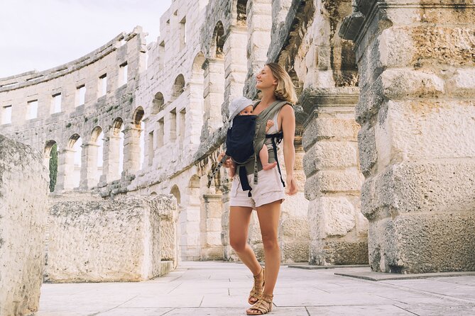 Rome: Colosseum, Roman Forum And Palatine Hill Guided Tour - Your guide, your headset, and the difference between facts and meaning