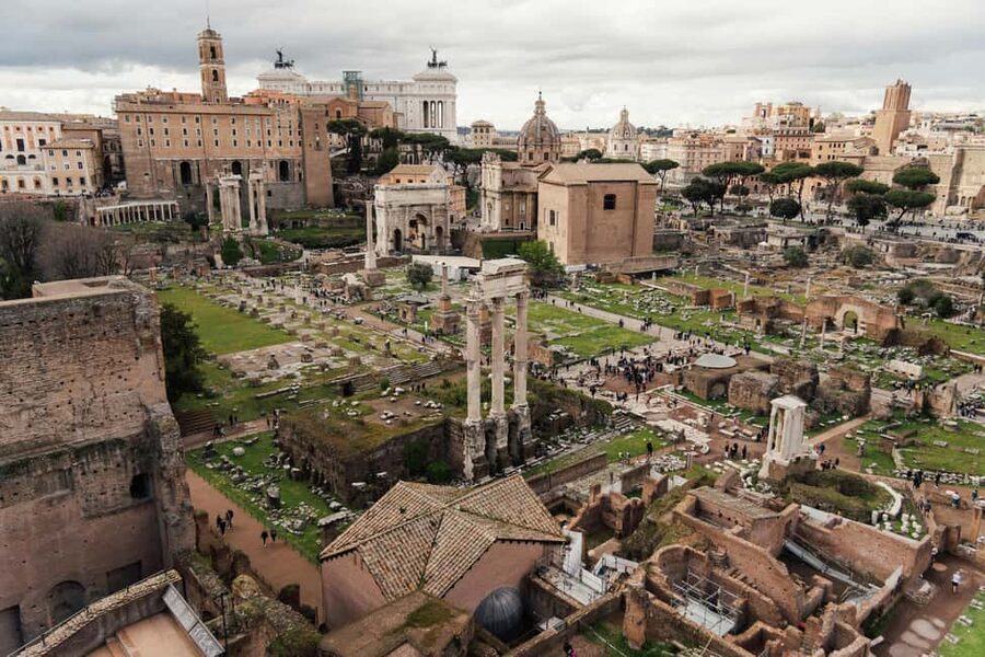 Rome: Colosseum, Roman Forum, Palatine with Multimedia Video - Inside the Colosseum: The Arena Experience You Can Feel in Your Feet