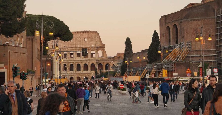 Rome: Colosseum, Roman Forum & Trajan's Market Exterior Tour - The Colosseum from the outside: what you can actually learn