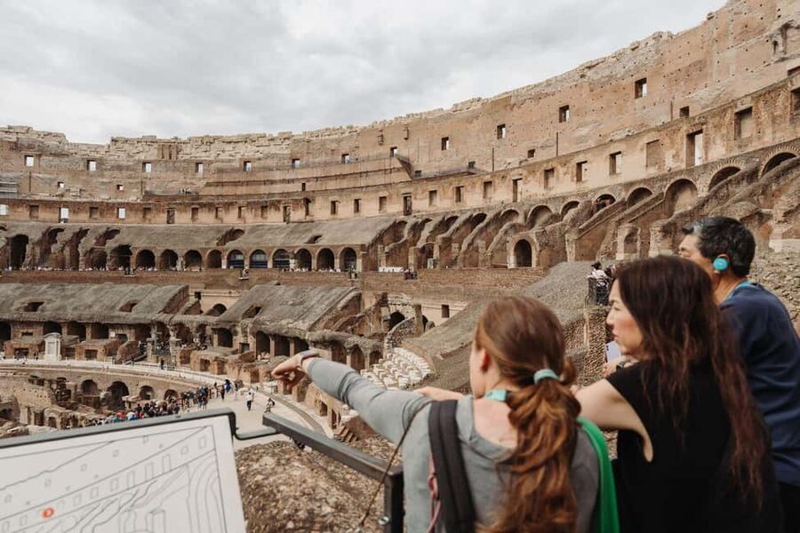 Rome: Colosseum, Vatican Museums & Historic Center in a Day - Lunch break near the Colosseum: plan like a local, not like a tourist