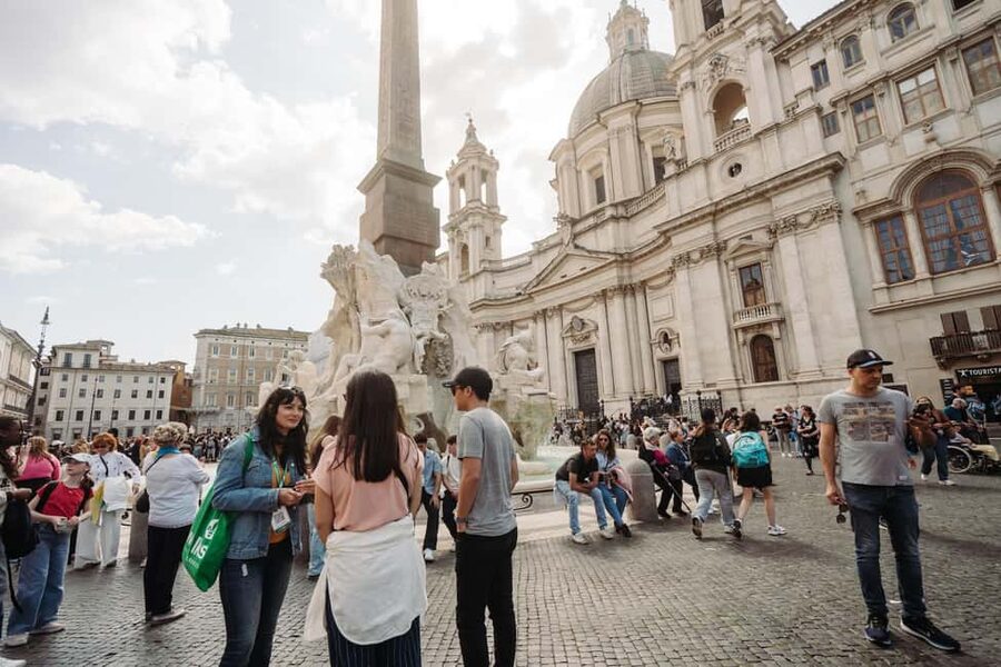 Rome: Colosseum, Vatican Museums & Historic Center in a Day - Private transfer to the Vatican Museums: swapping cobblestones for motion