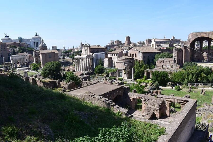 Rome: Domus Aurea Guided Tour and Virtual Reality Experience - Where concrete fits into Nero’s luxury plan