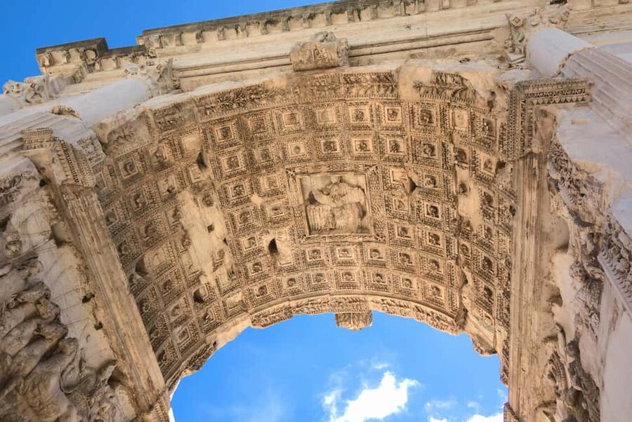 Rome: Domus Aurea Guided Tour and Virtual Reality Experience - The cold reality check, plus sound and comfort
