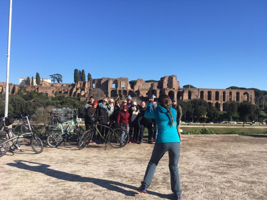 Rome: E-Bicycle Tour - Piazza Navona, Piazza del Popolo, and Piazza di Spagna by bike