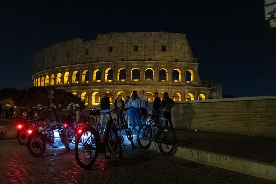 Rome: E-Bike Night Tour with Food and Wine Tasting - Historic Theatres, the Jewish Ghetto, and Campo de Fiori After Dark