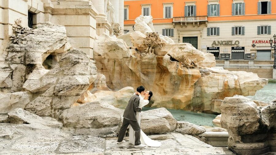 Rome: Early Morning Private Photoshoot at Iconic Landmarks - The Colosseum, outside only: still iconic, and you skip the ticket headache