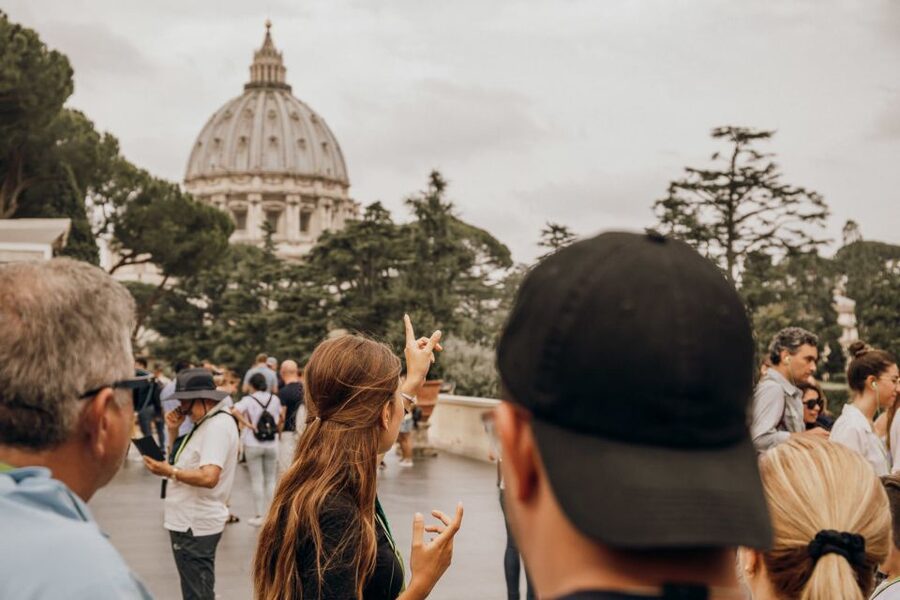Rome: Early-Morning Vatican Museums and Sistine Chapel Tour - Sistine Chapel Timing, the Handout, and How to Use Your 30 Minutes