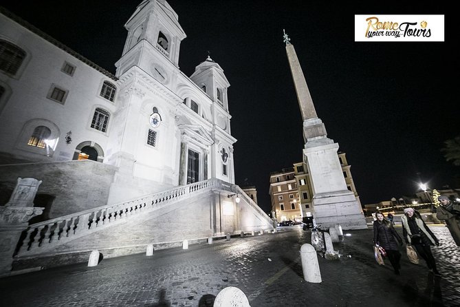 Rome Evening Panoramic Walking Tour Including Trevi Fountain and Spanish Steps - Pantheon exterior at Piazza della Rotonda: a time-travel stop without the long line