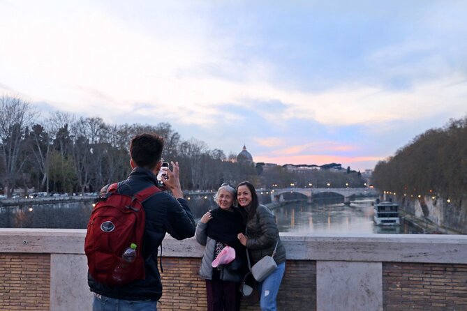 Rome Food Tour: Hidden Gems of Trastevere with Dinner & Wine - Stop 3: A Family-Run Roman Dinner, Three Courses, and Limoncello